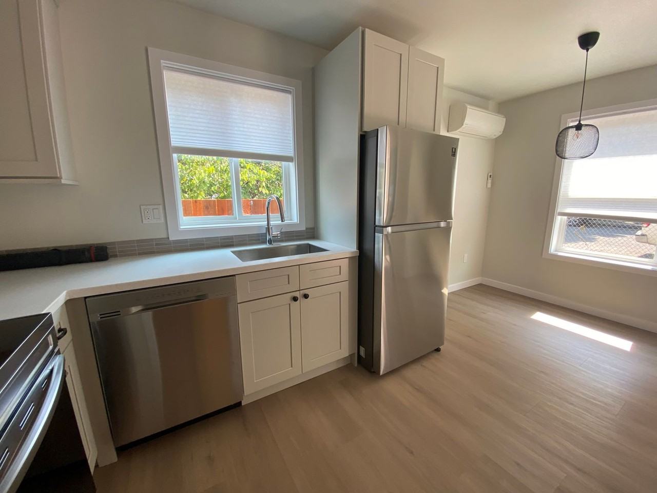 2648 Se 107th Ave #B - Photo 3 of 16