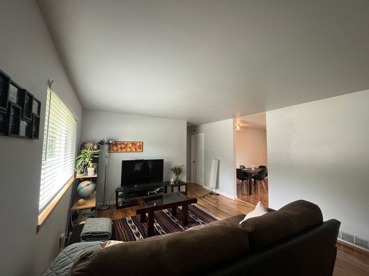 1036 Castlerock Dr - Photo 6 of 9