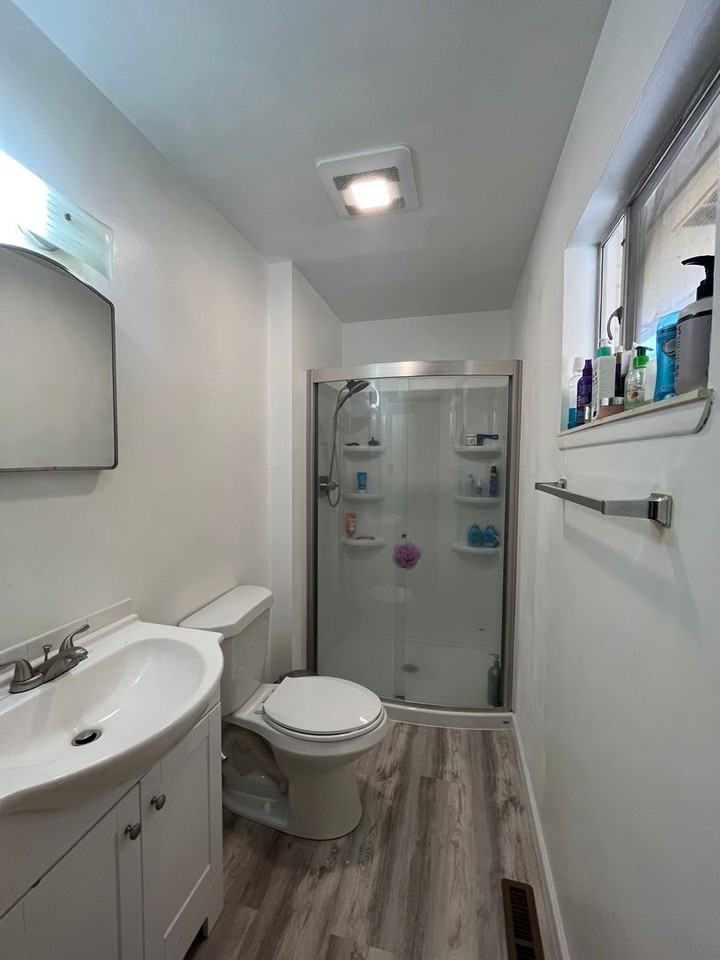 1036 Castlerock Dr - Photo 7 of 9