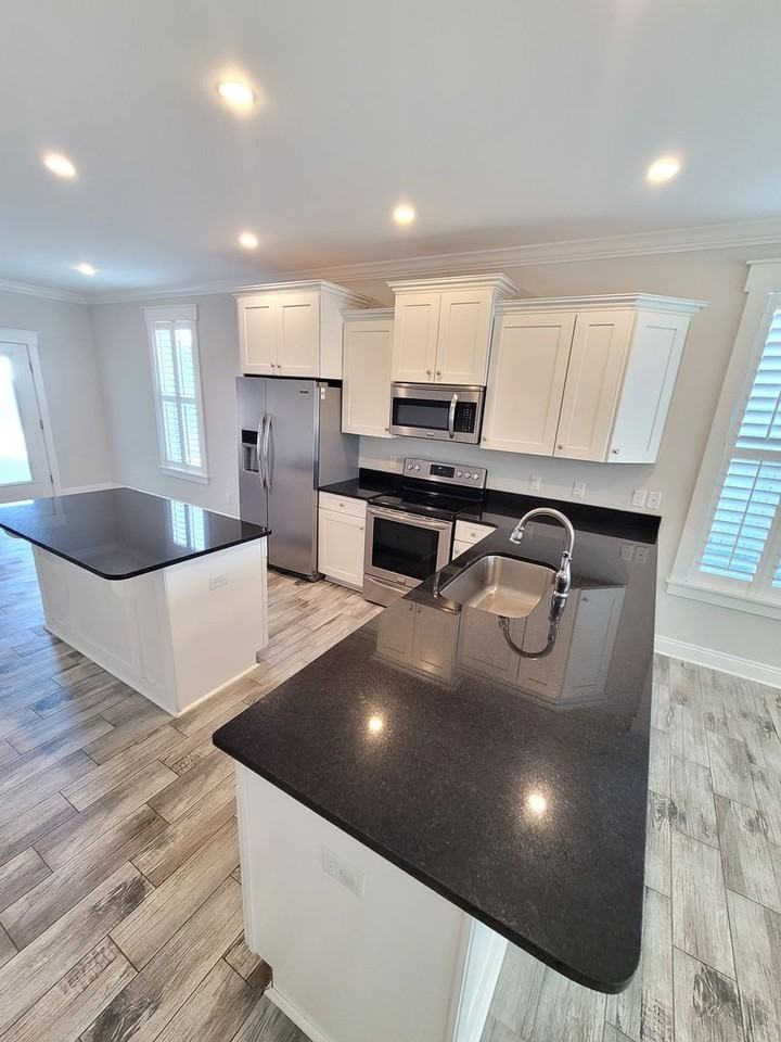 5930 Sunset Ave - Photo 7 of 28