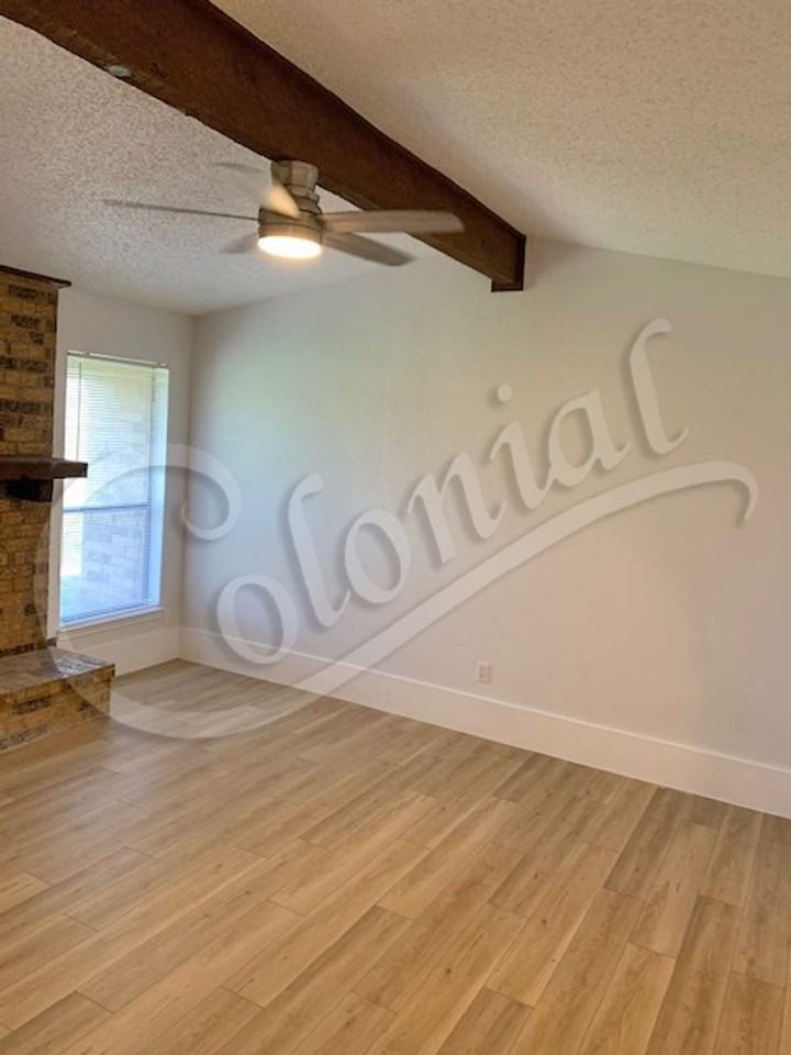 709 Beaver Trl - Photo 7 of 17