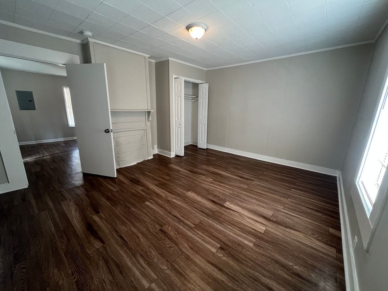 2816 21st St - Photo 4 of 19