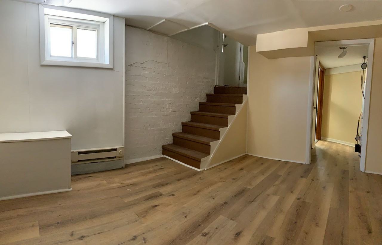 110 W Columbia Ave - Photo 7 of 8