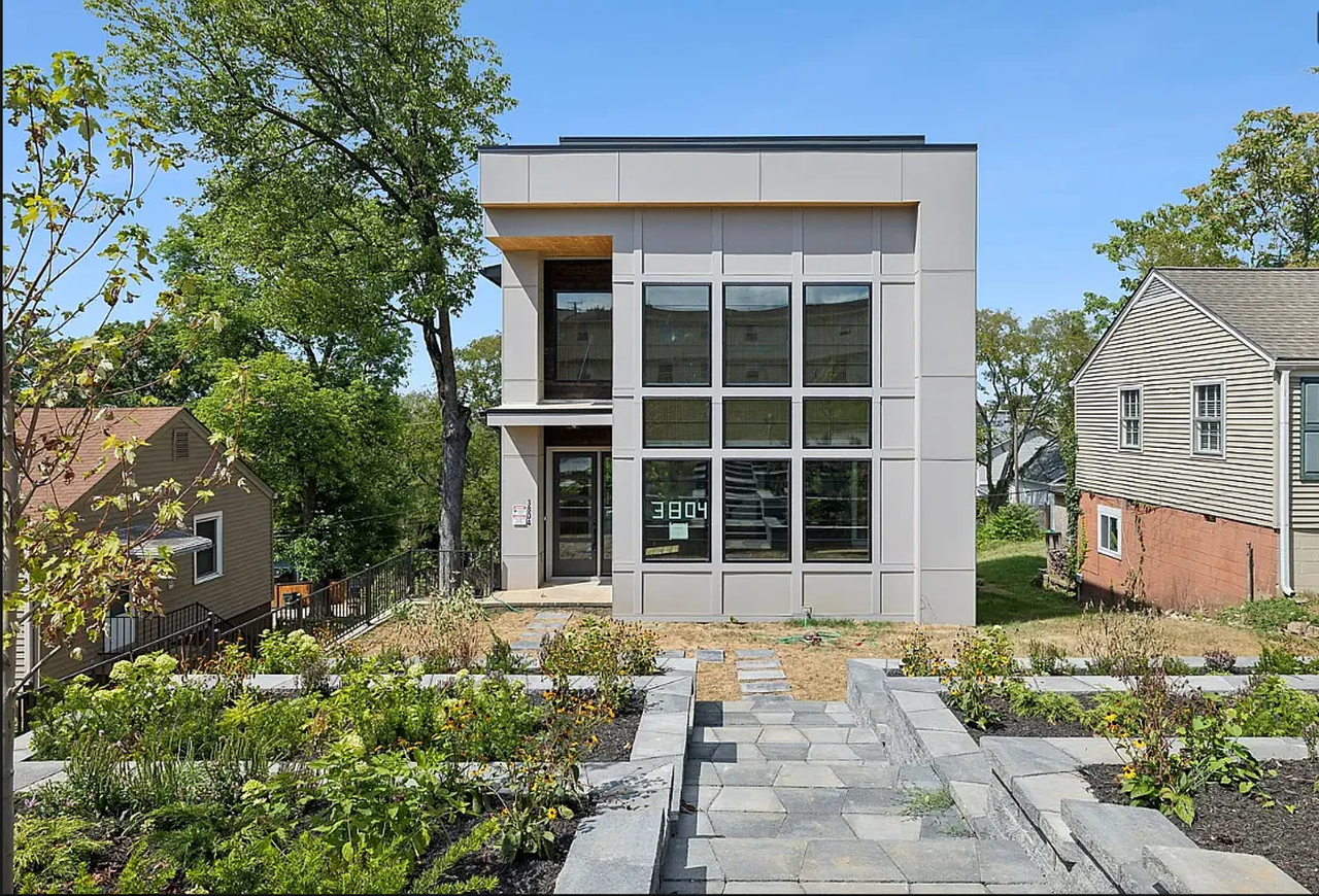 3804 Dakota Ave - Photo 2 of 25