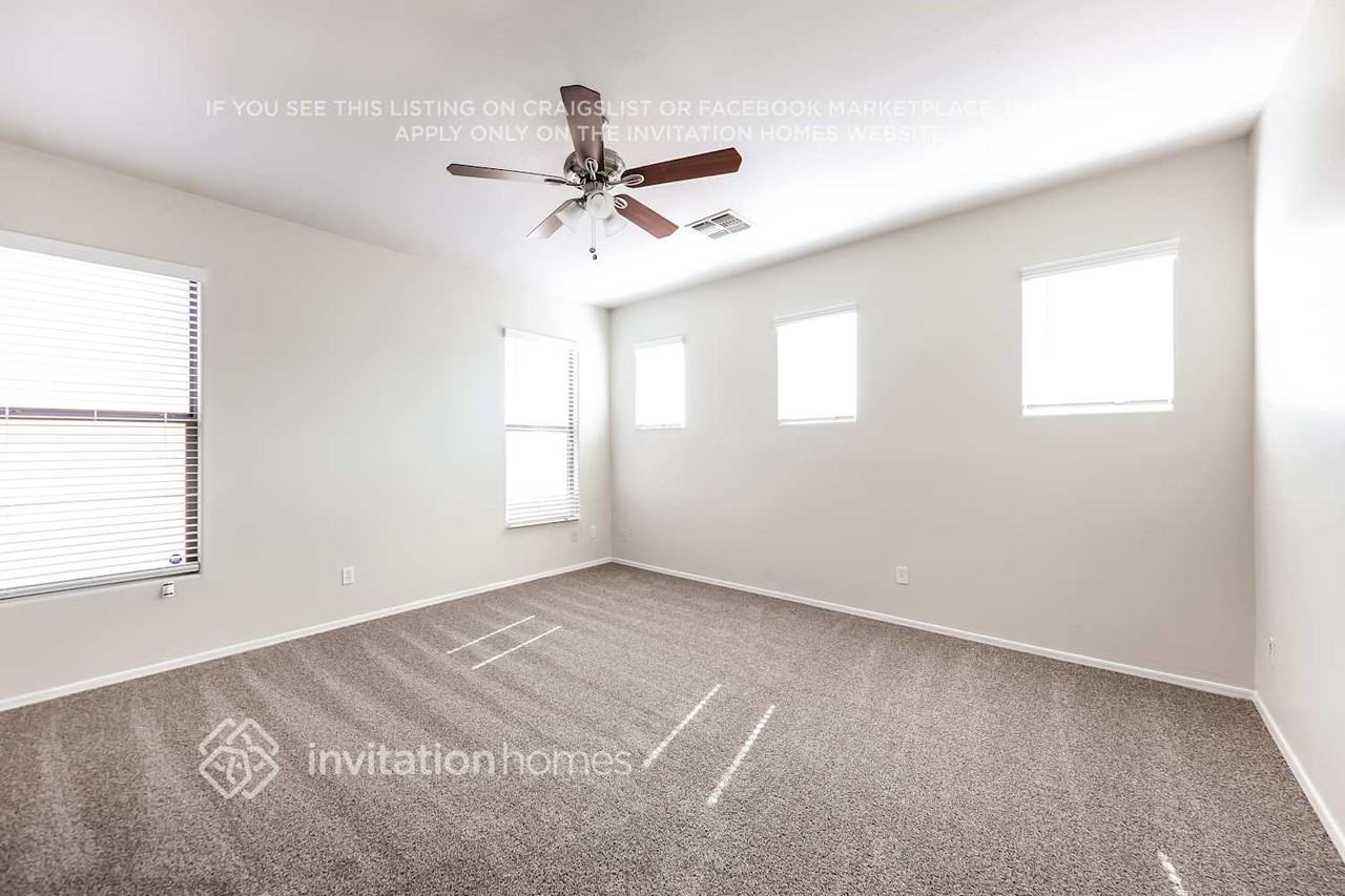 11759 W Apache St - Photo 4 of 9