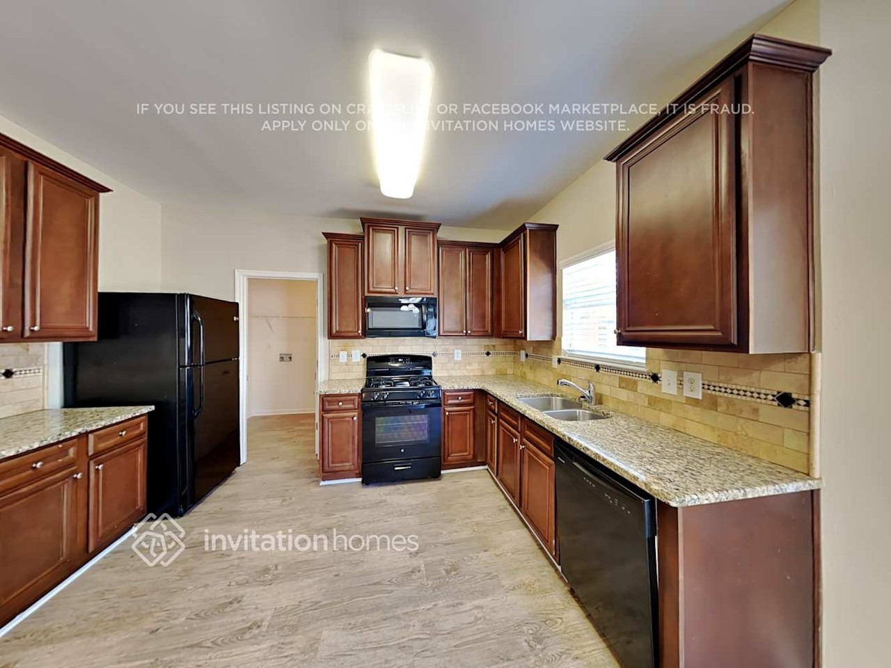 2935 Gayle Manor Ln - Photo 6 of 12