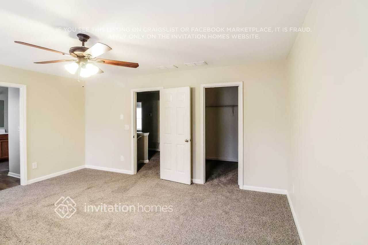 2860 Englewood Dr - Photo 6 of 16