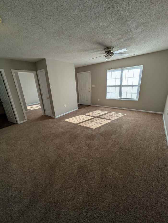 650 W 13th St - Photo 2 of 10