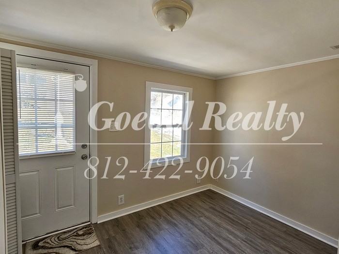 513 S Craig Ave - Photo 3 of 5