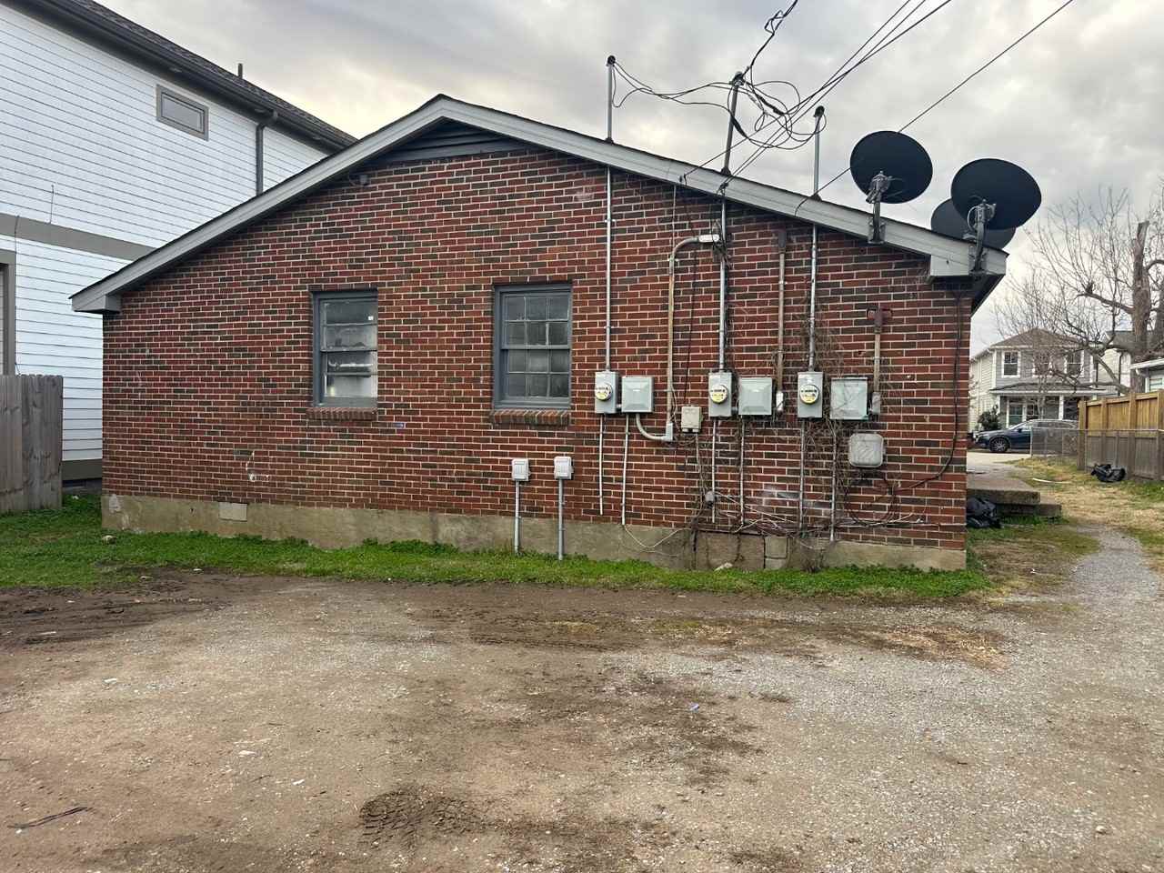 6116 New York Avenue - Photo 2 of 3