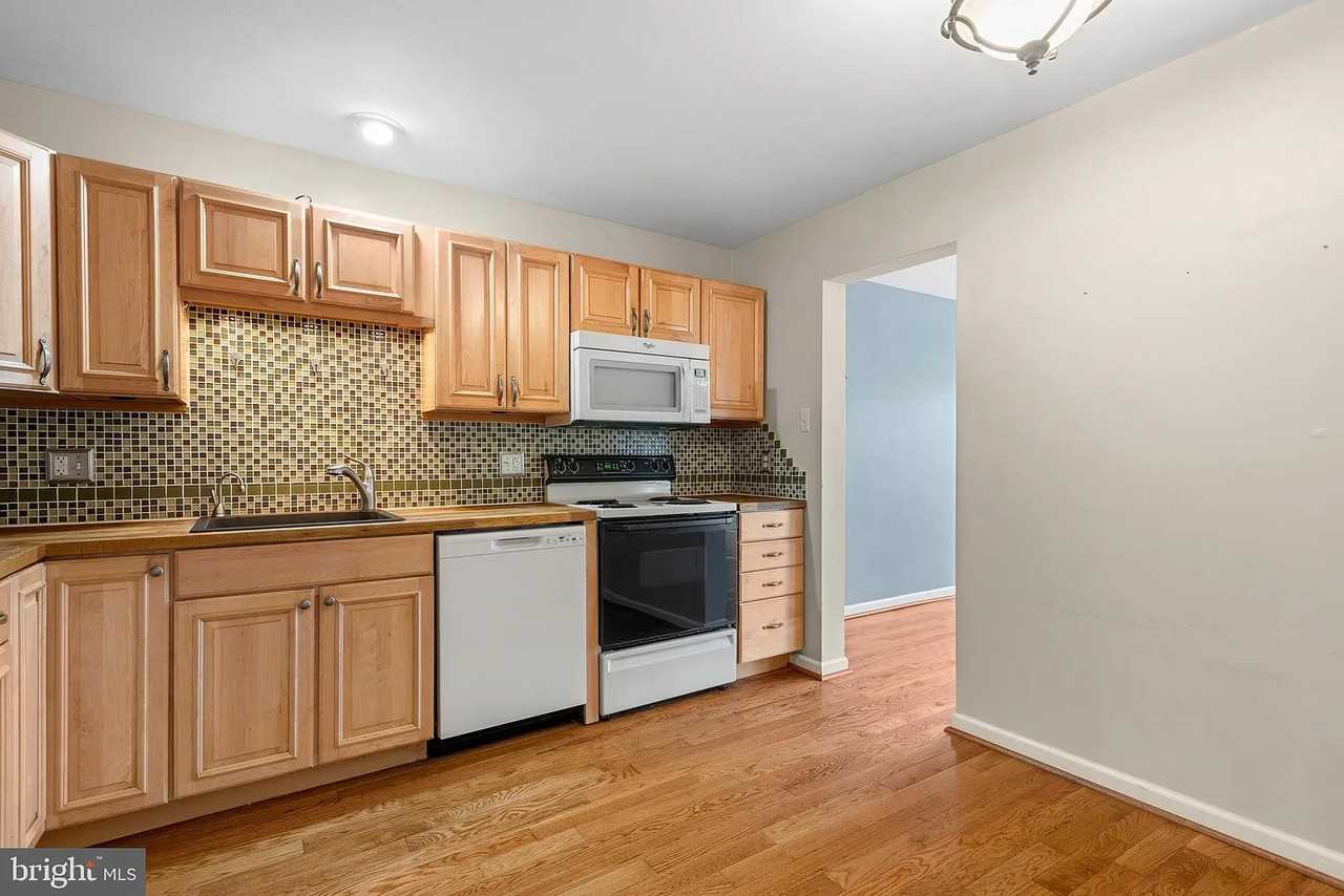 60 Iroquois Ct #0 - Photo 2 of 29