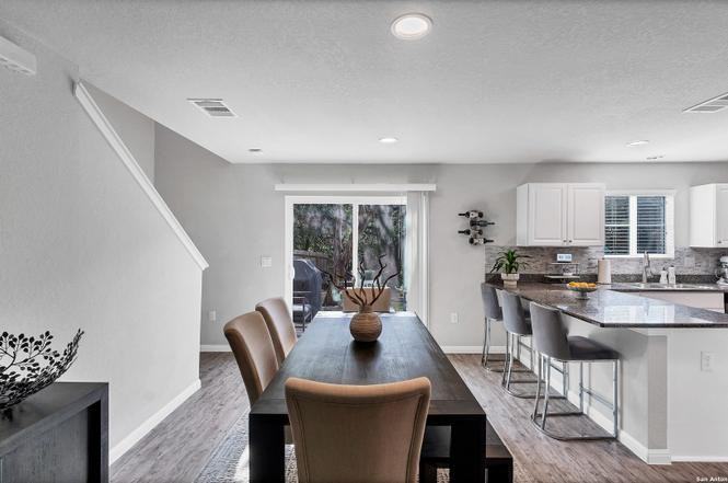 10226 Relic Oaks #NA - Photo 3 of 20