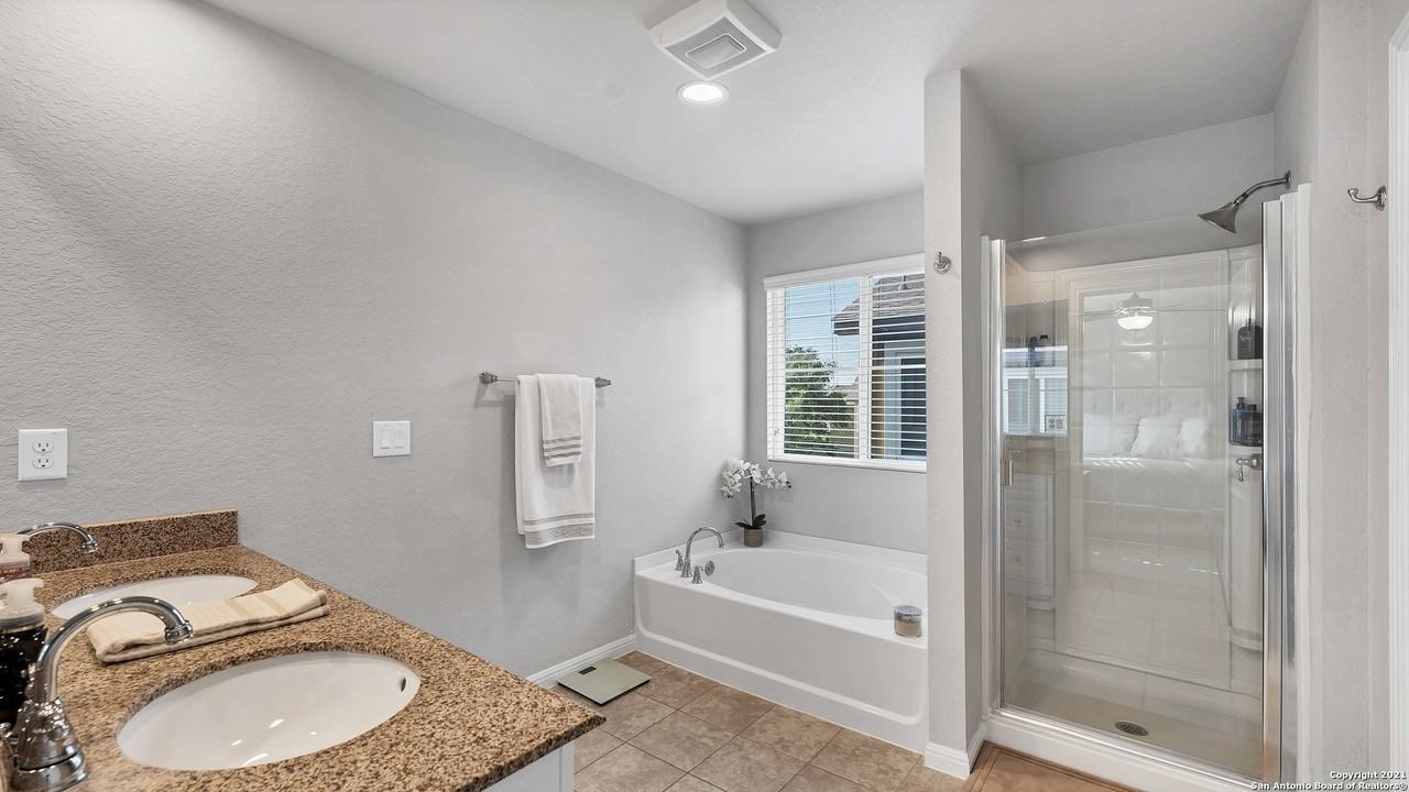 10226 Relic Oaks #NA - Photo 5 of 20