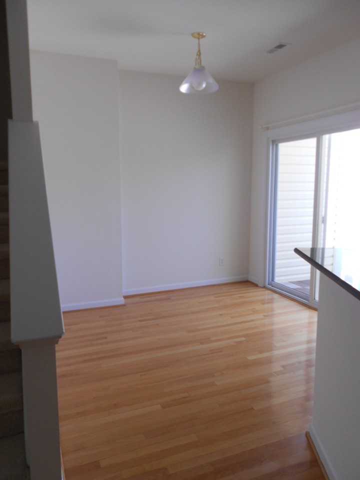 2009 Baltic Avenue #2009 - Photo 7 of 26