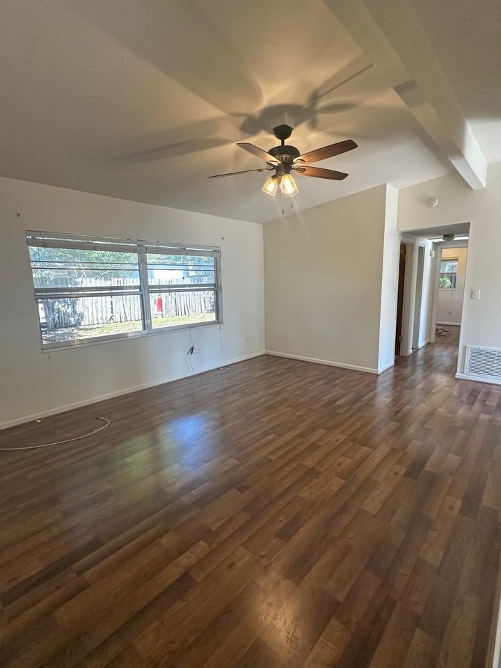 4523 Rossmore Dr #NA - Photo 3 of 11