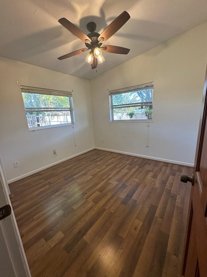 4523 Rossmore Dr #NA - Photo 6 of 11