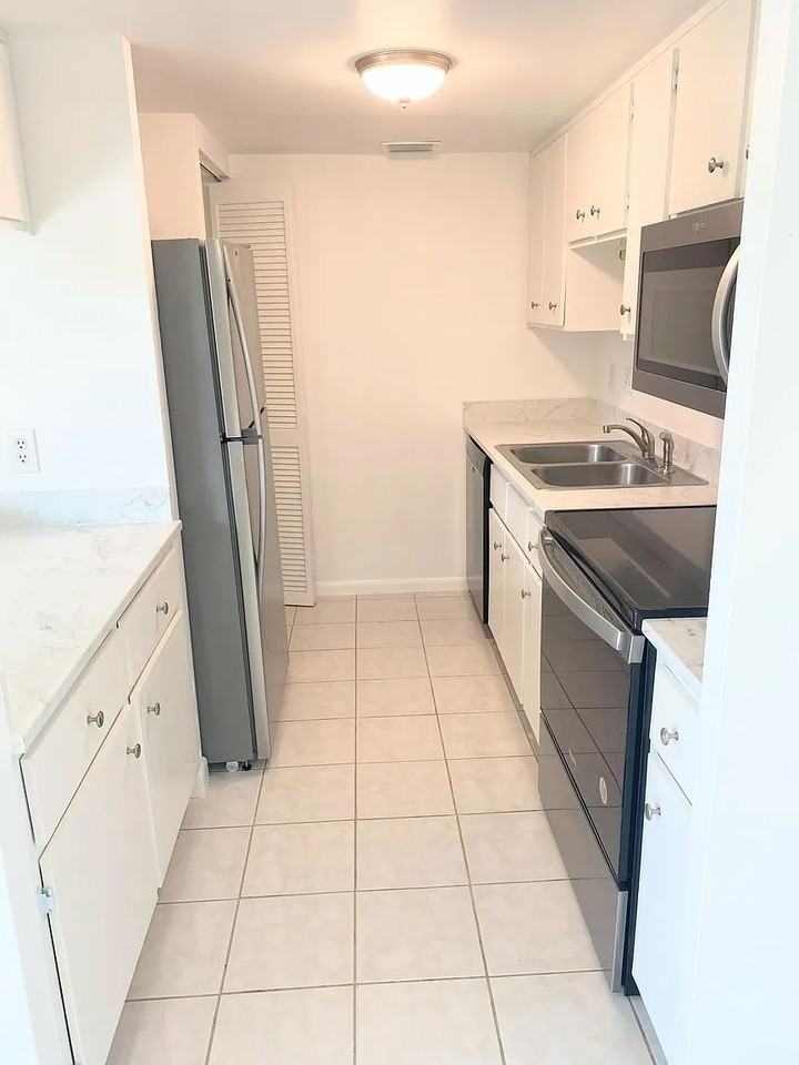 2811 Stoneway Ln #2811A - Photo 3 of 15