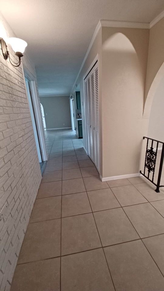 33 Woodlake Dr #NA - Photo 6 of 19