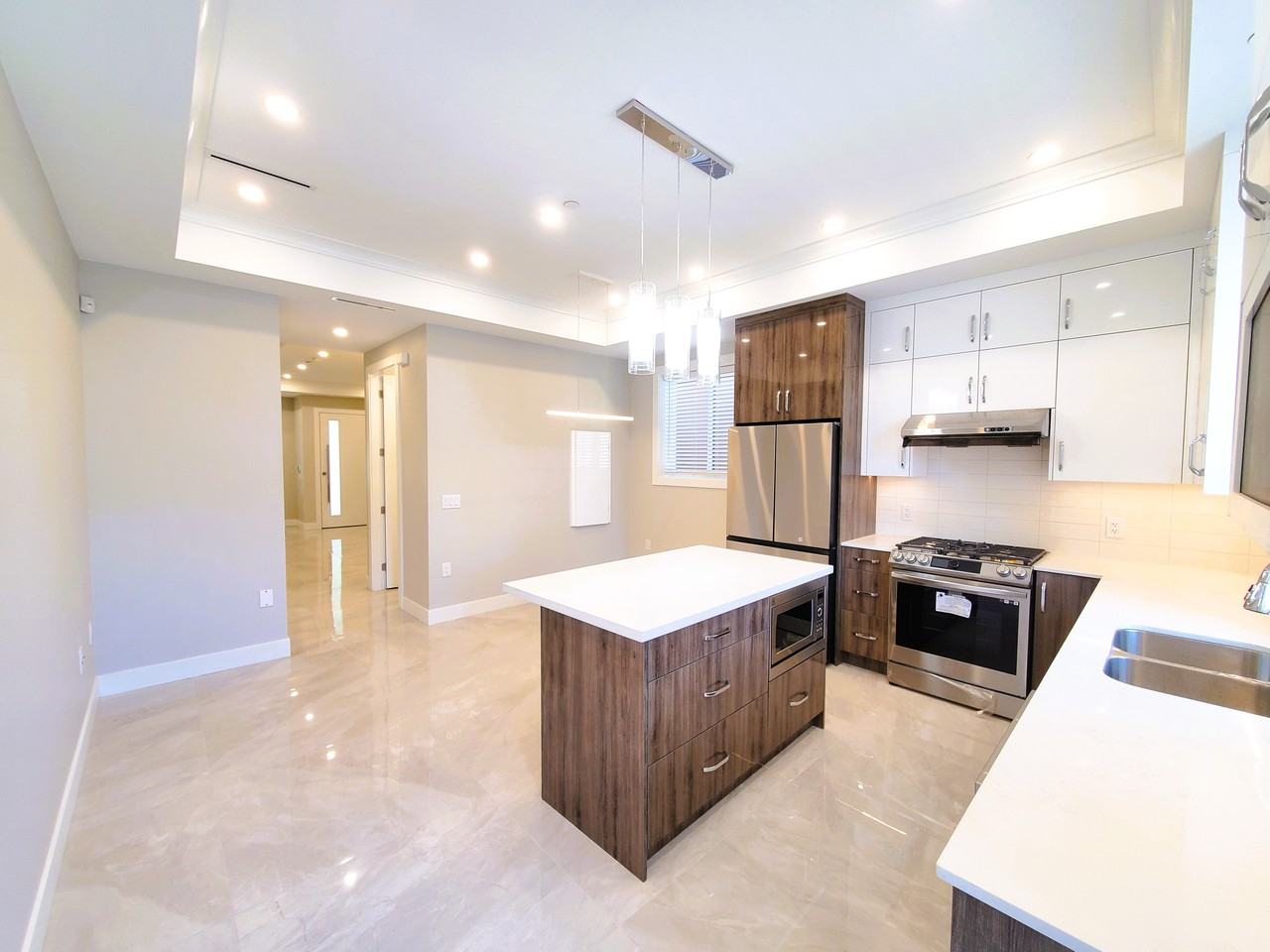 2216 East 38th Avenue - Photo 3 of 18