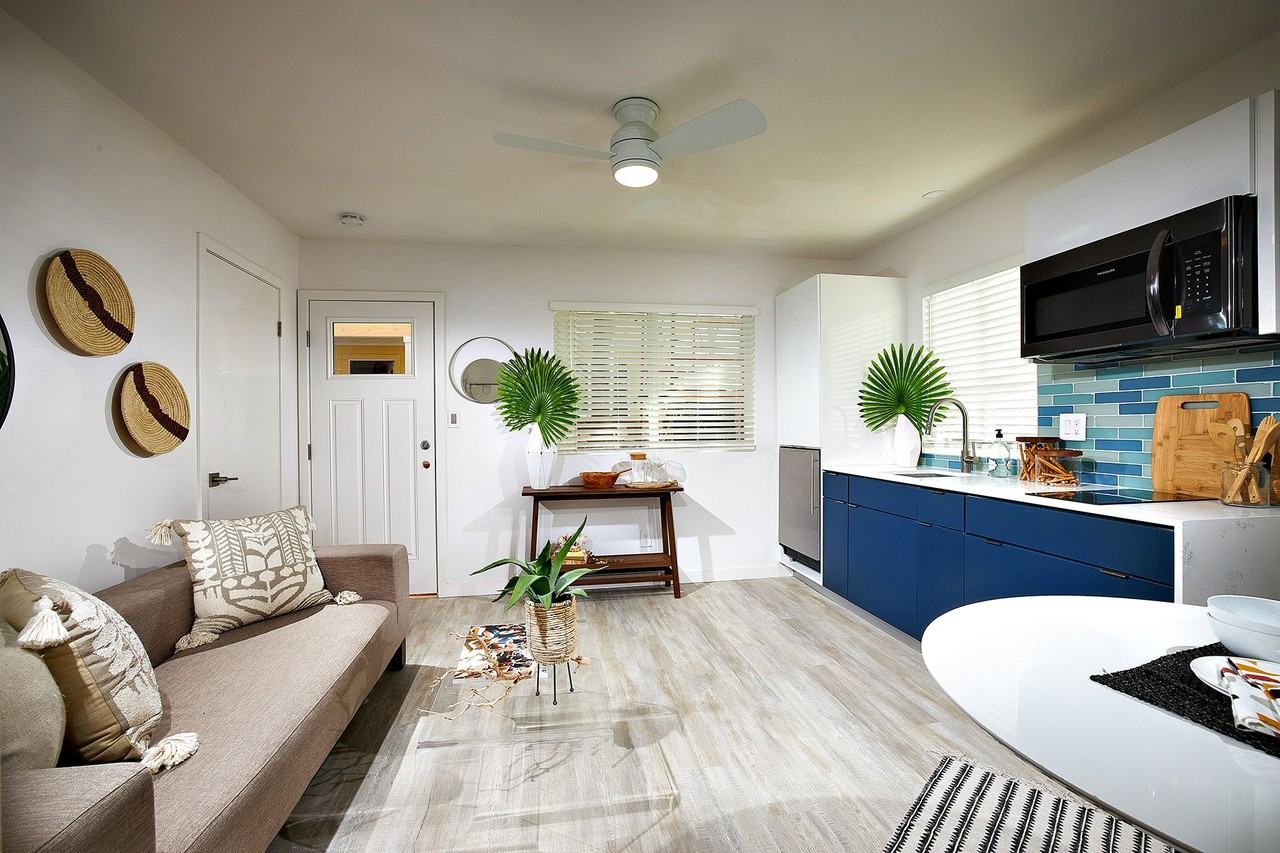 Newly Renovated Community 2 Blocks From The Beach! - Photo 4 of 43