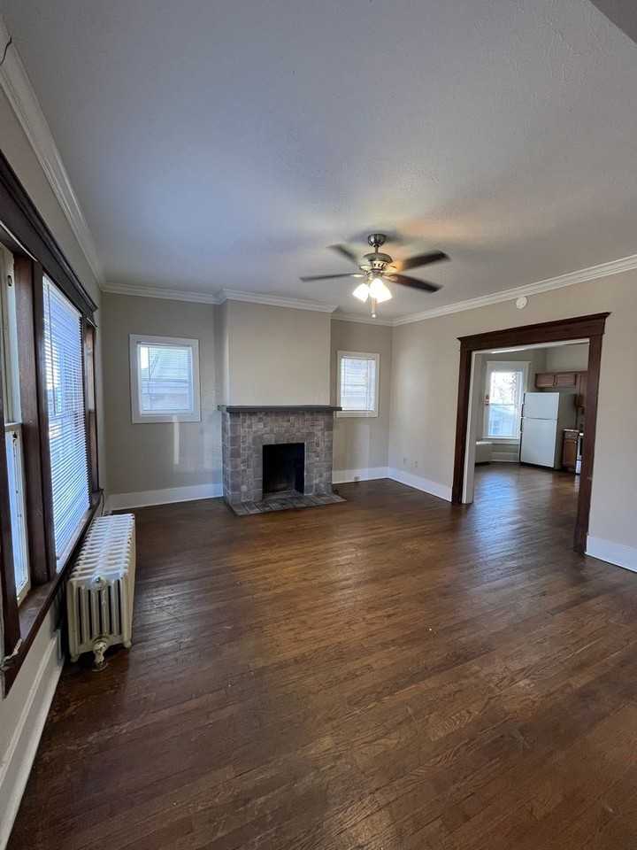 1362 College Street - Photo 2 of 23