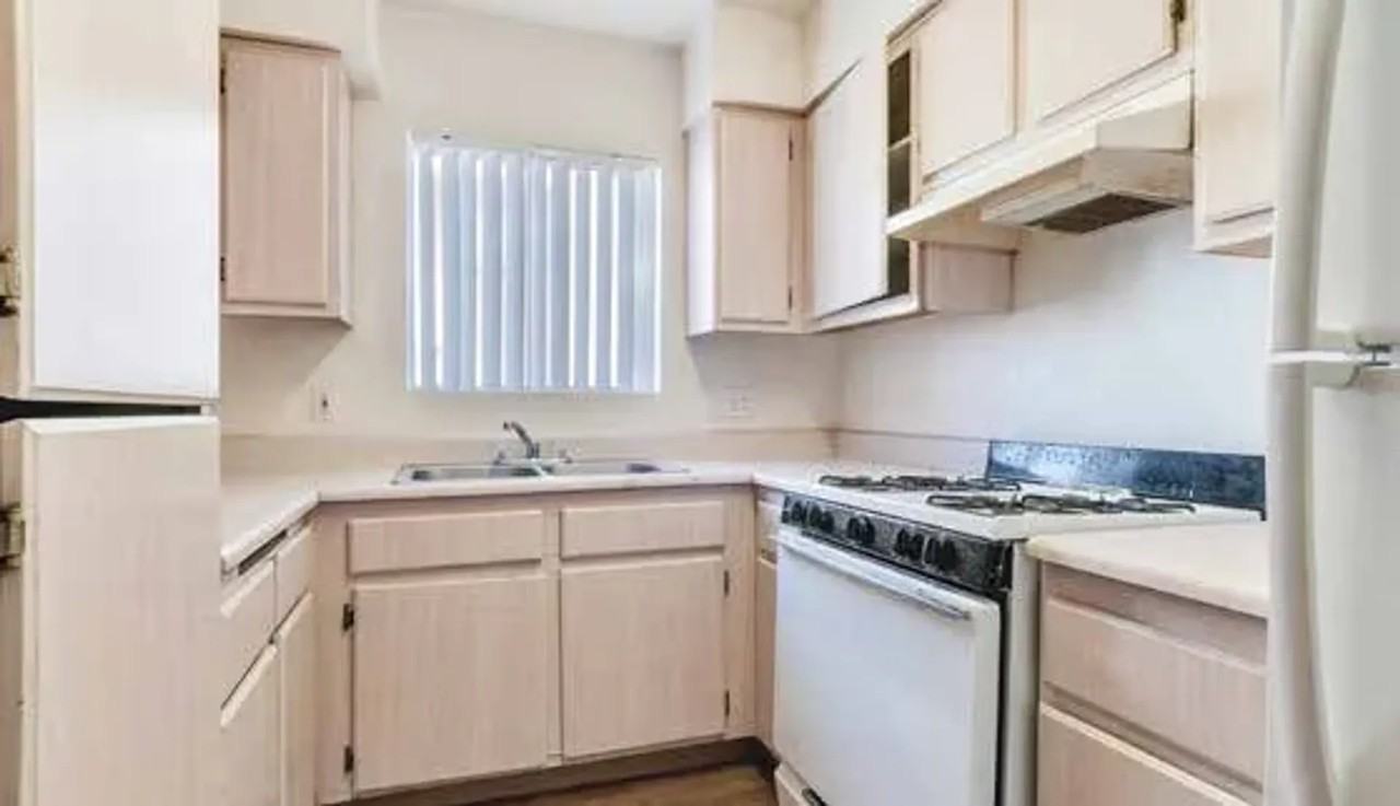 Fredricks Apartments - Photo 5 of 10