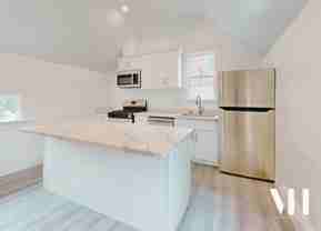 1030 West Apartments: Two, Four, & Five Bedrooms Near USC Campus! - Photo 1 of 1