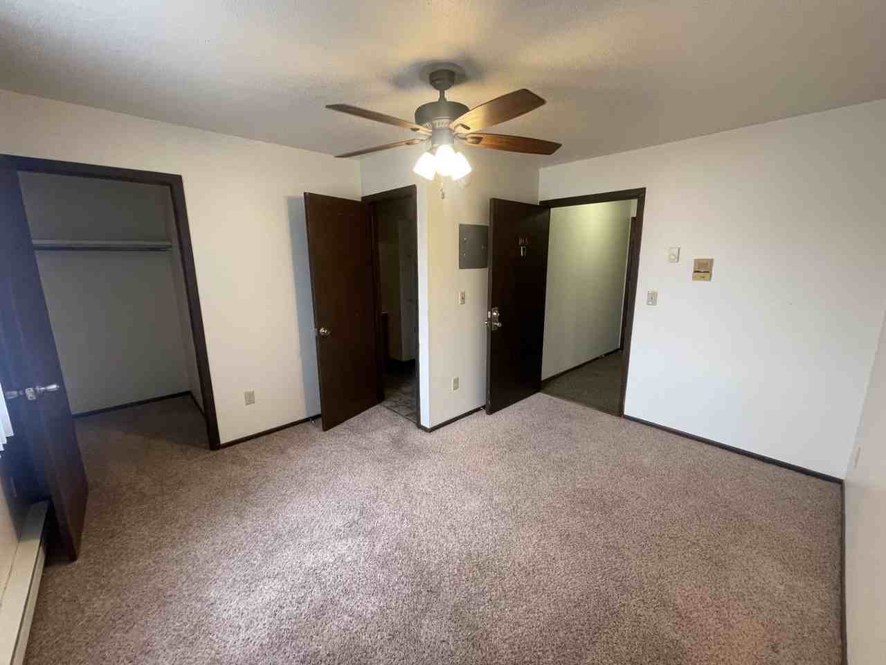 Dundee Apartments - Photo 2 of 7