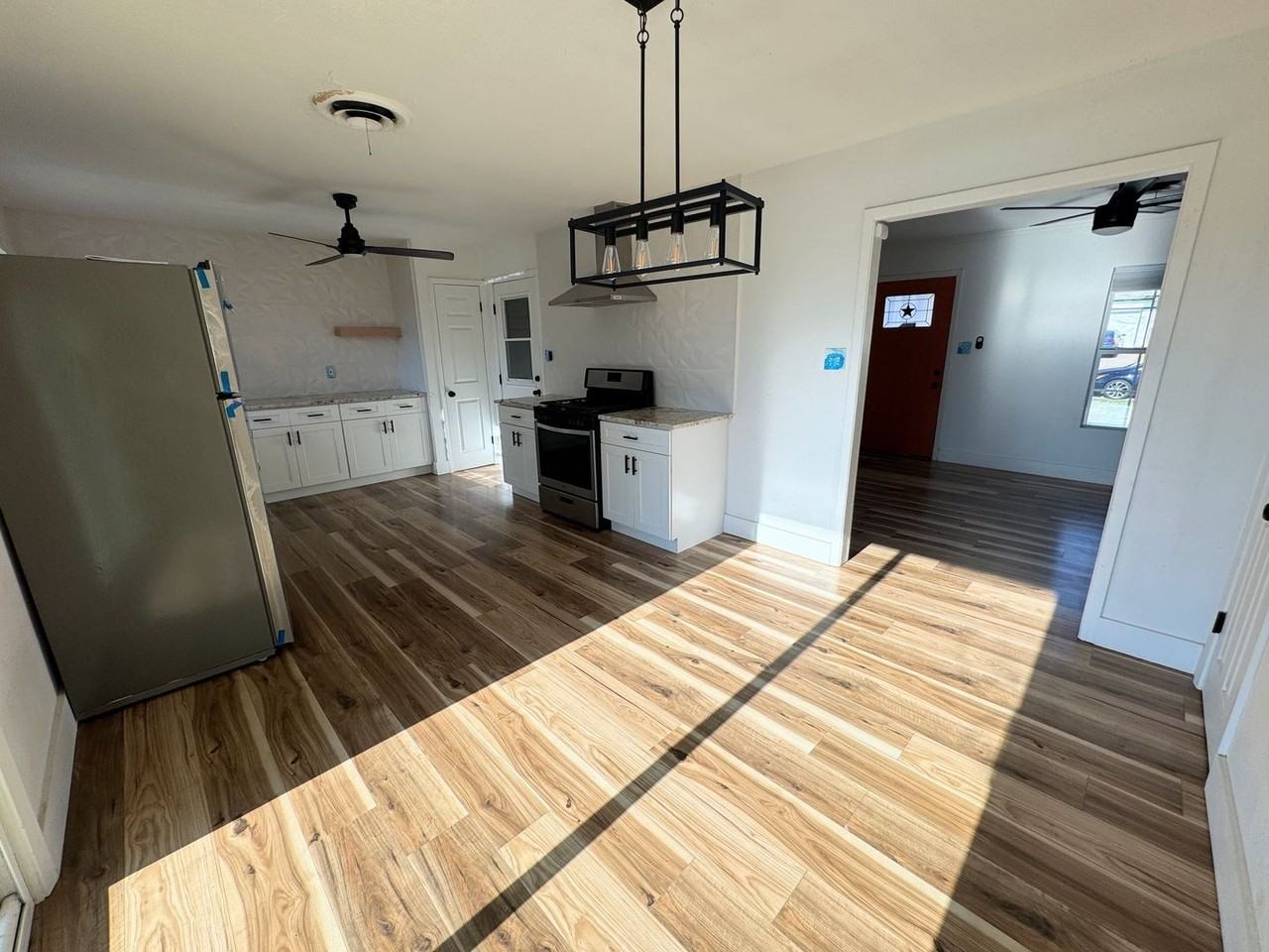803 Hill St - Photo 6 of 20