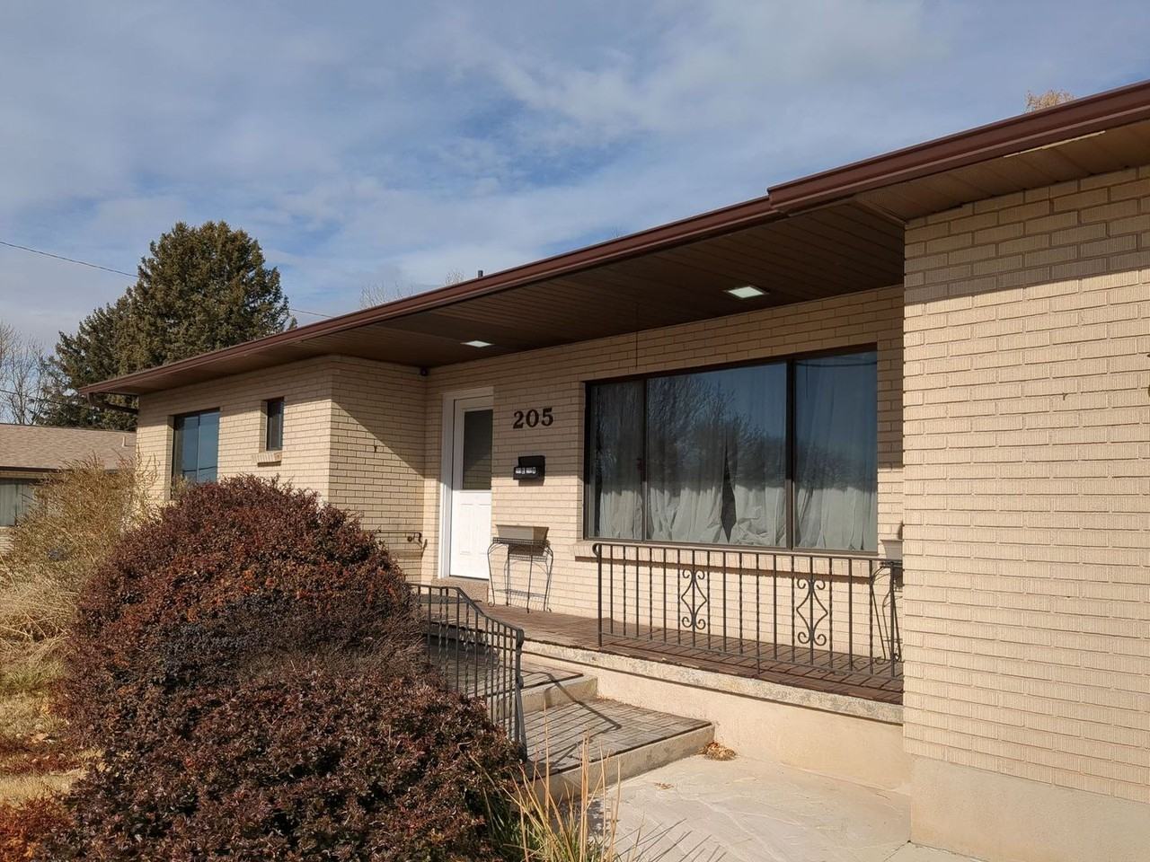 205 East 200 North, Kaysville, UT 84037 - Photo 2 of 28