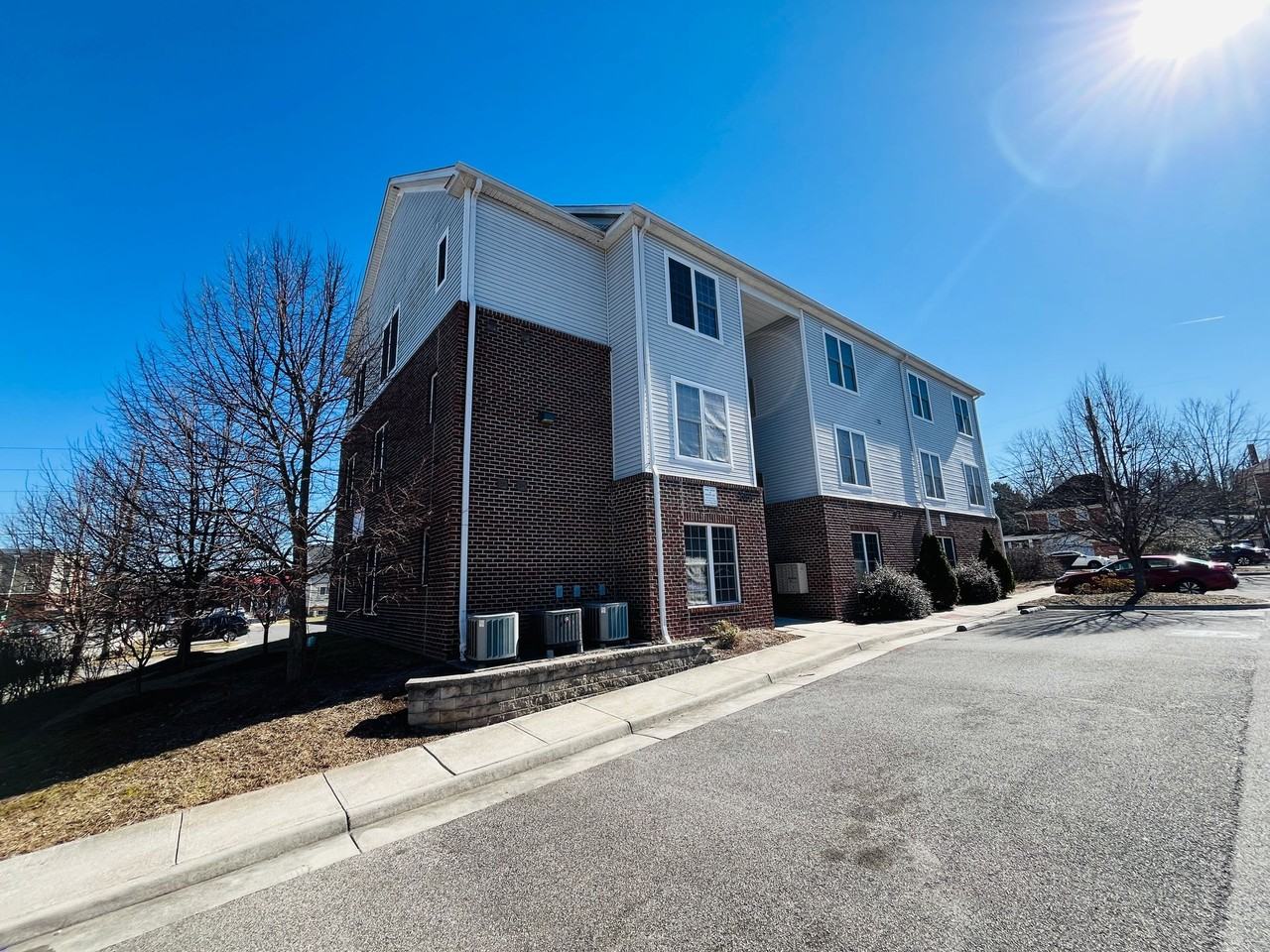 2 or 3 Bedroom, 1 or 2 Bath Apartments - Photo 4 of 32