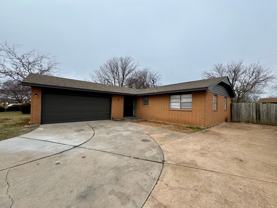 1009 Se Alta Ln - Photo 1 of 1