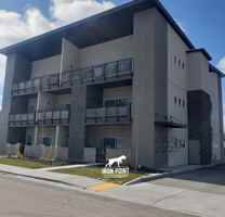 featured image of 3940 W Overland Rd