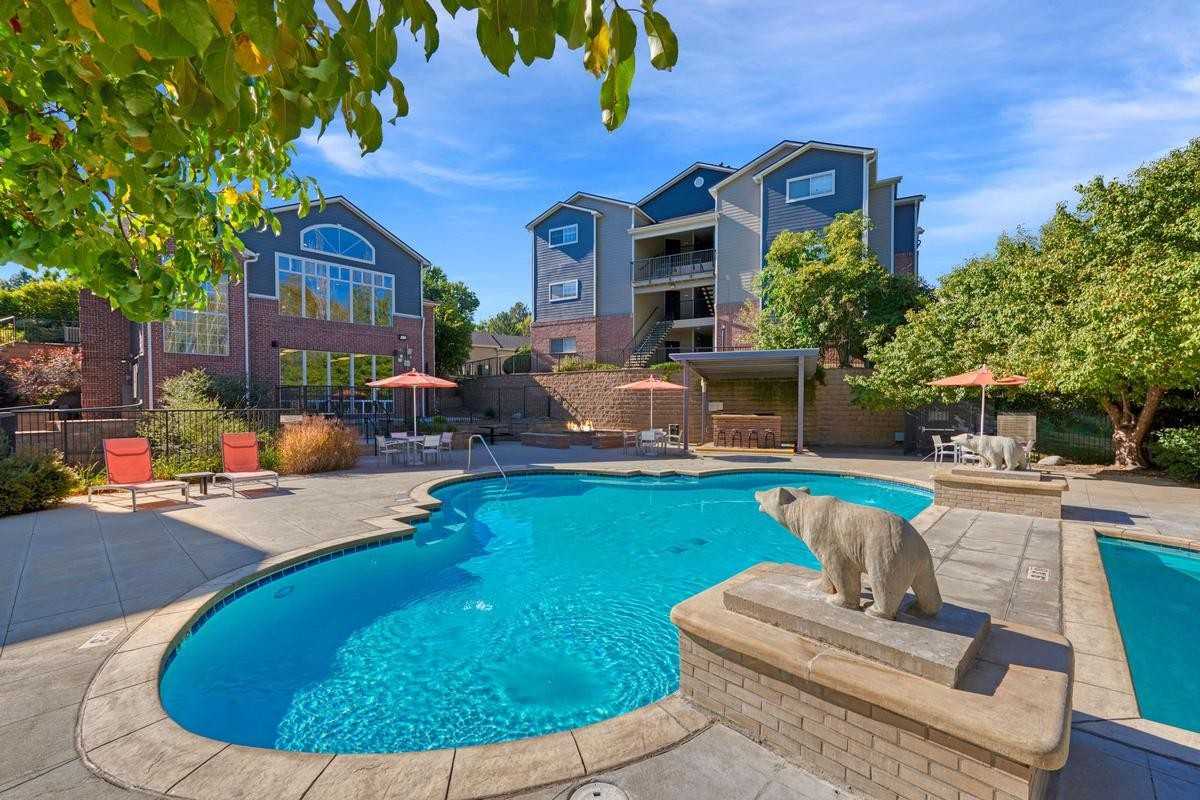 10117 W Dartmouth Pl - Photo 6 of 18