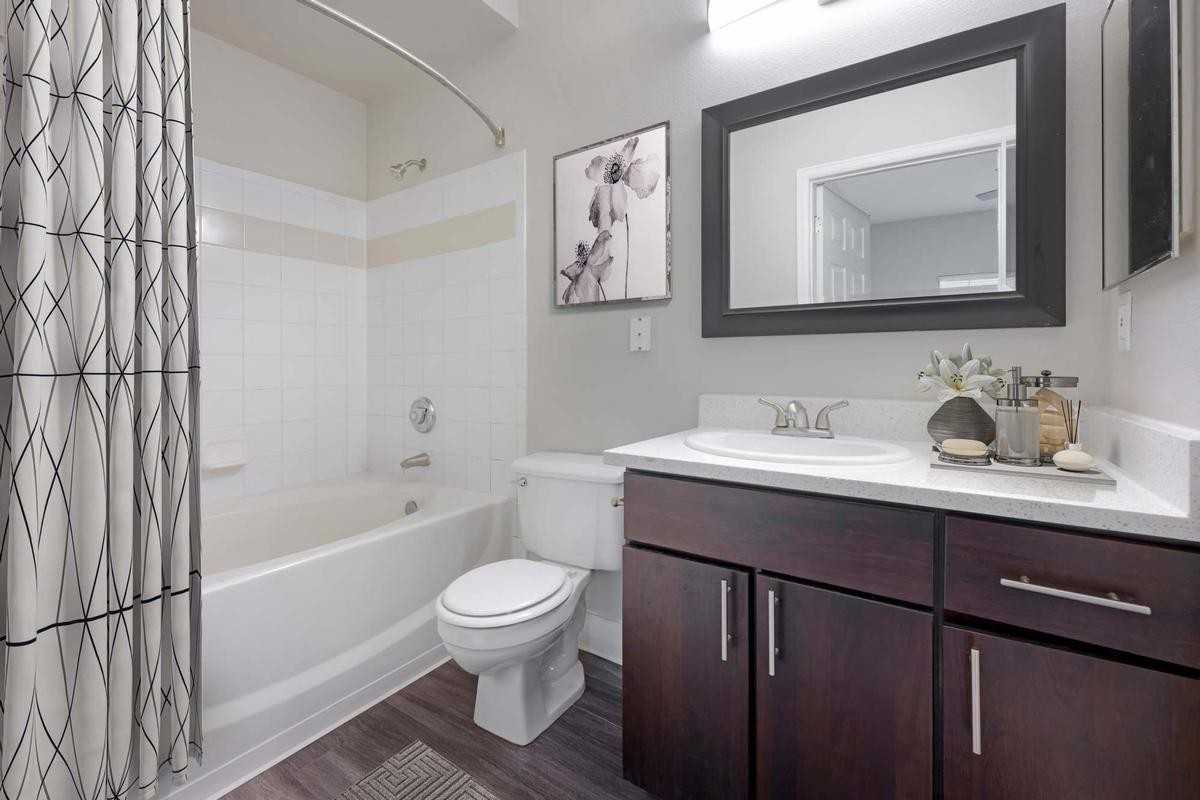 10117 W Dartmouth Pl - Photo 7 of 18