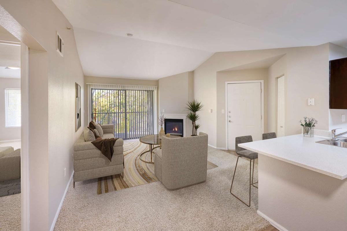 10117 W Dartmouth Pl - Photo 3 of 18