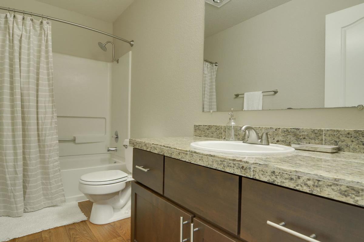 4714 Ne 72nd Ave - Photo 7 of 20