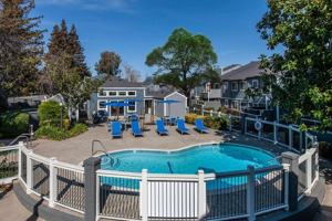 featured image of 2780 N Texas St