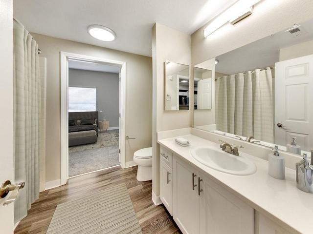 3250 Laurelhurst Dr - Photo 2 of 44