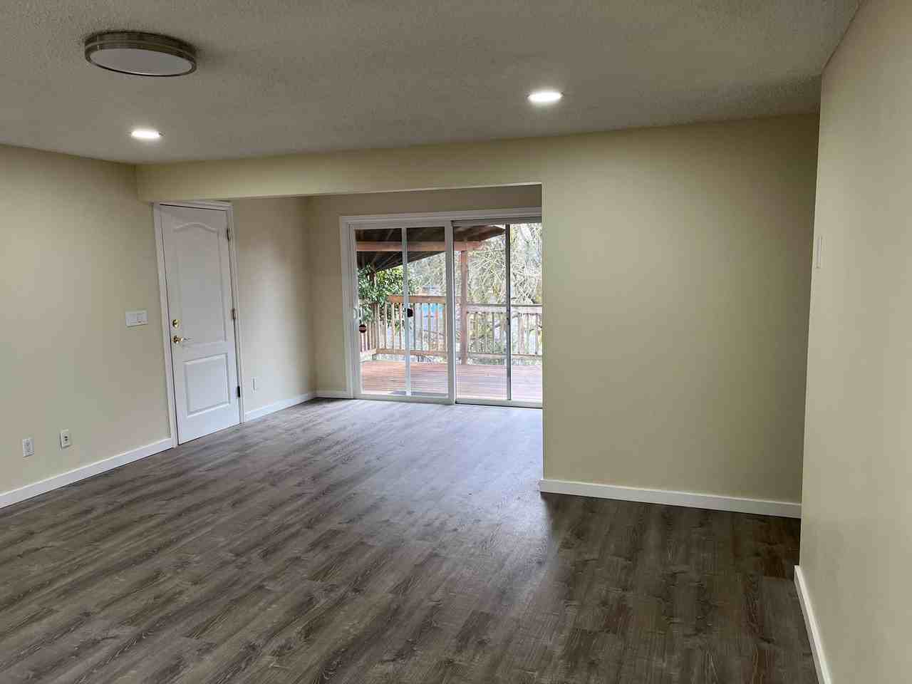 3916 E 16th St - Photo 3 of 29