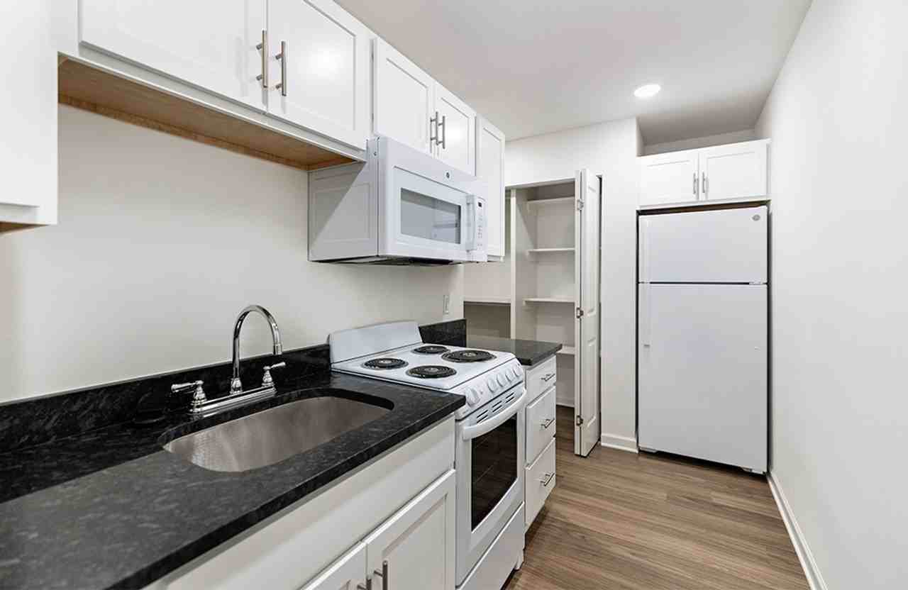 Shadows North and South - Photo 3 of 16