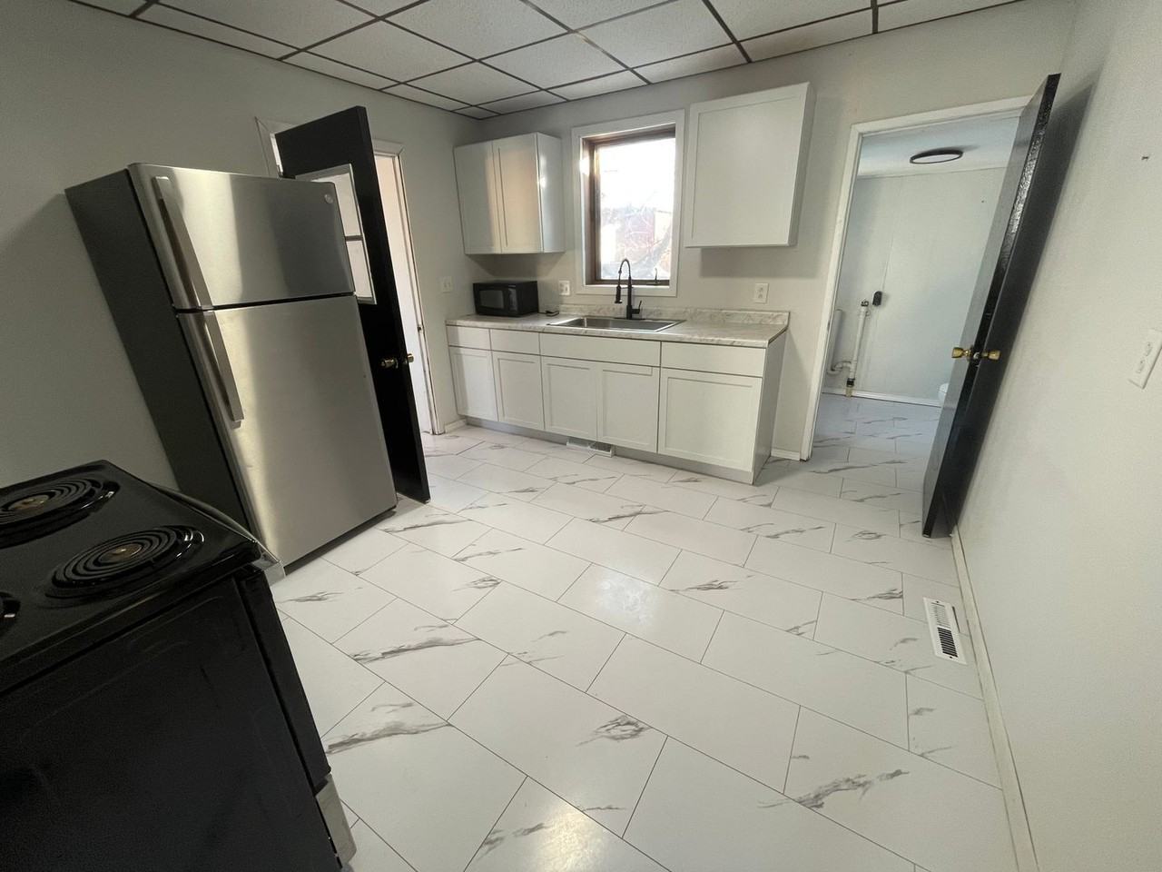 817 S 3rd Ave - Photo 4 of 16