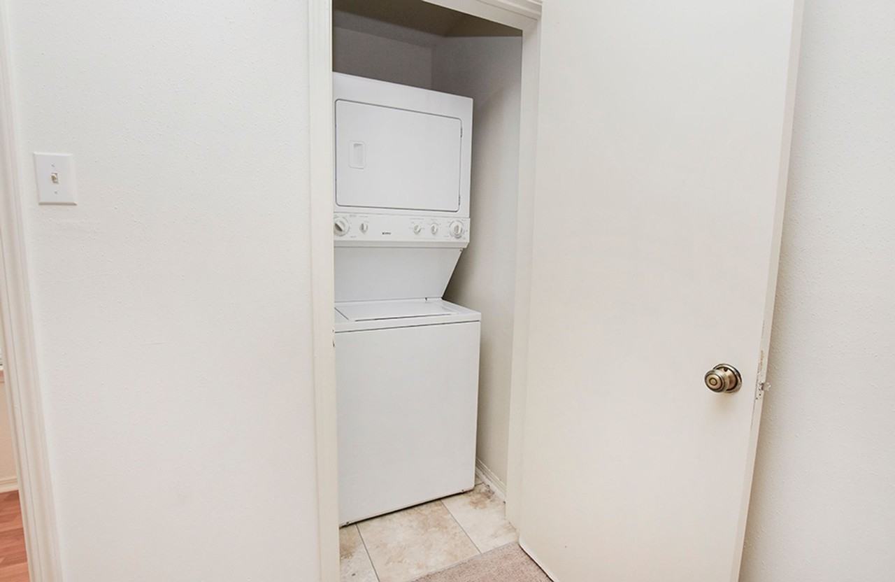 Natchez Landing - Photo 4 of 24