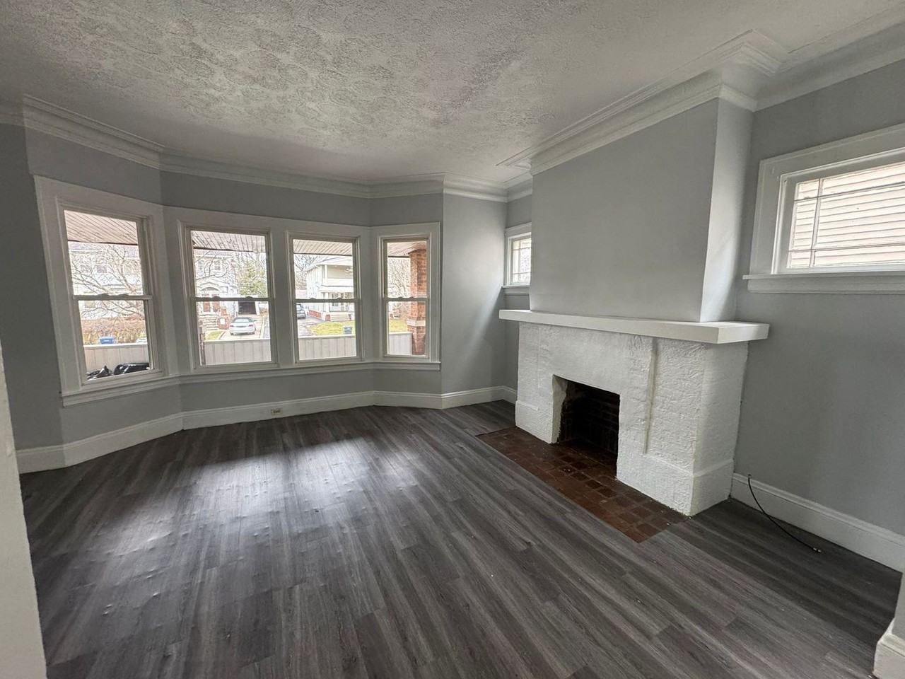 3342 Desota - Photo 2 of 31