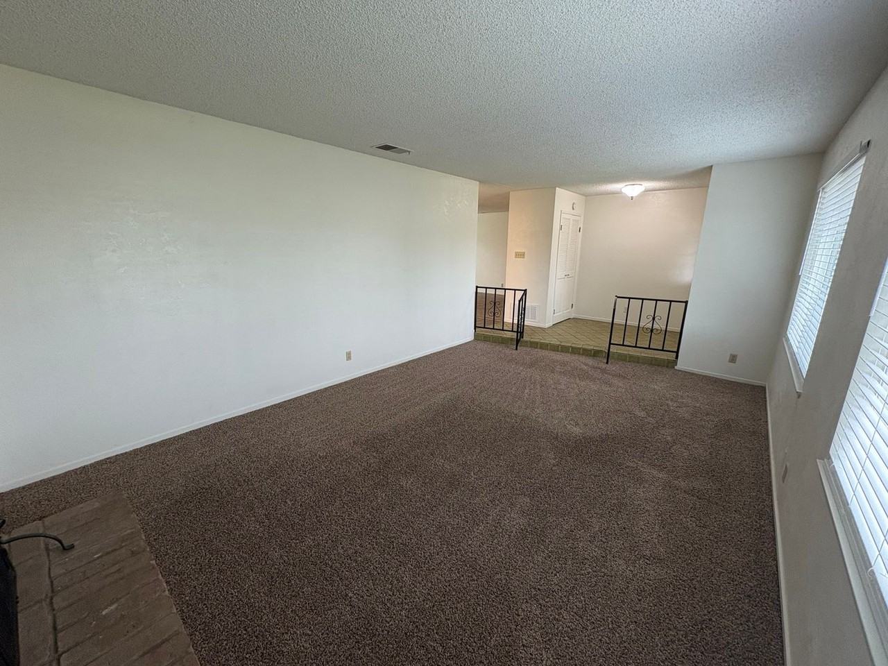 2727 S Sowell St - Photo 6 of 30