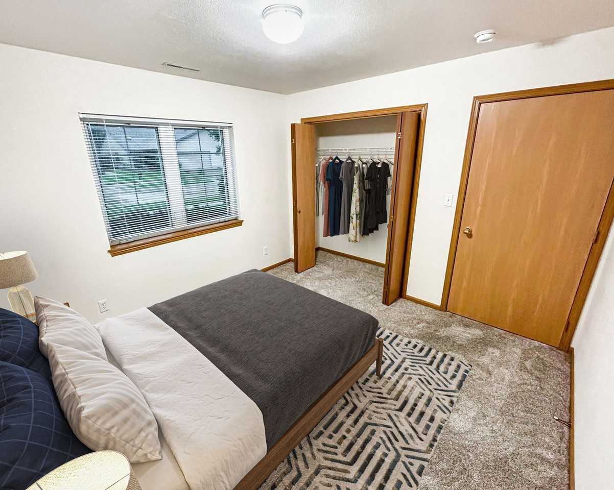 3219 Roy Key Ave - Photo 4 of 22