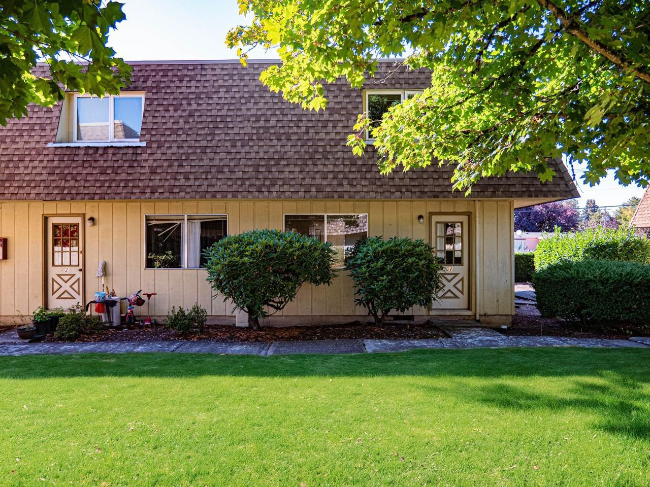 Villa Capri Apartments - Photo 3 of 4