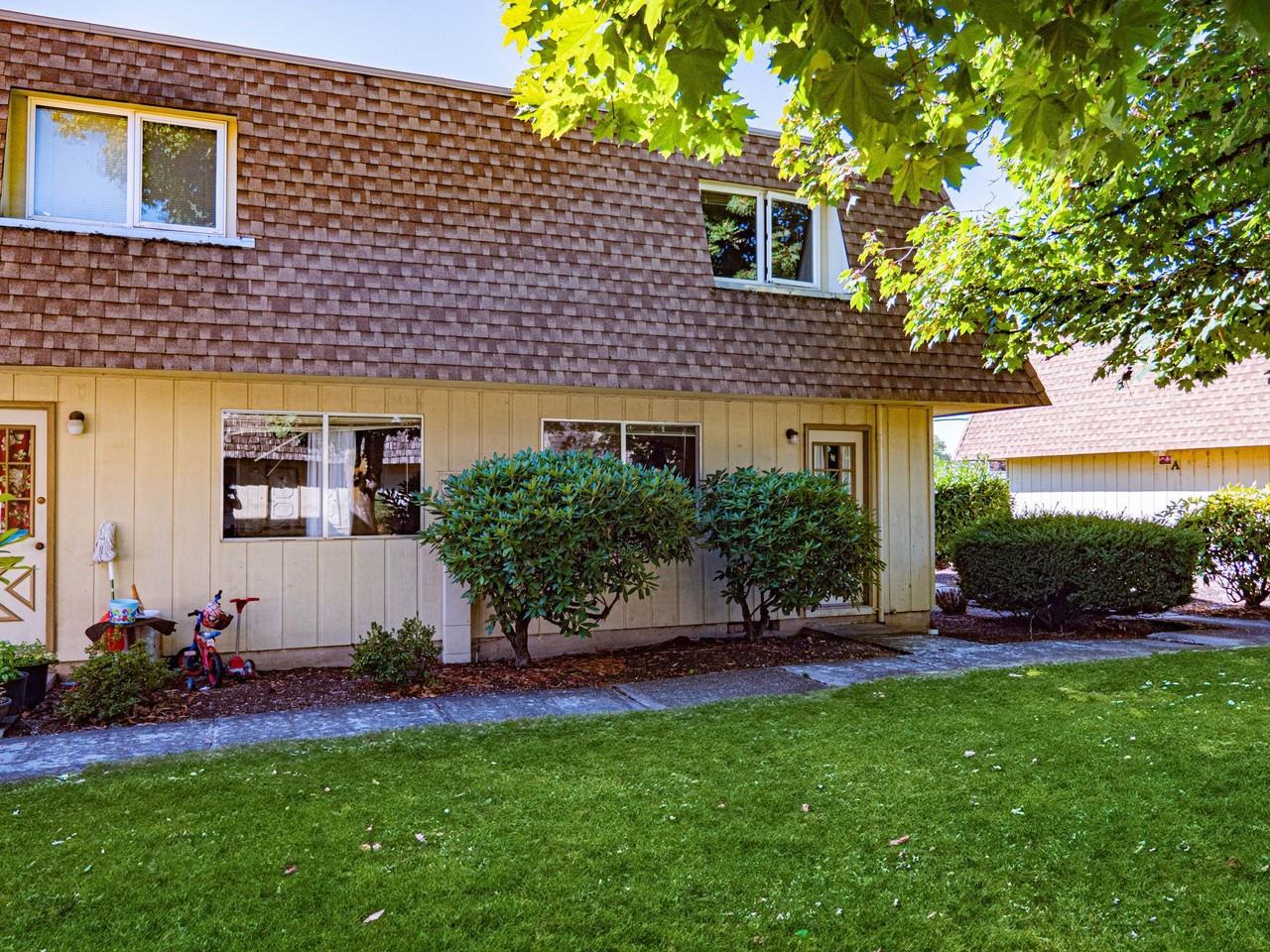 Villa Capri Apartments - Photo 4 of 4