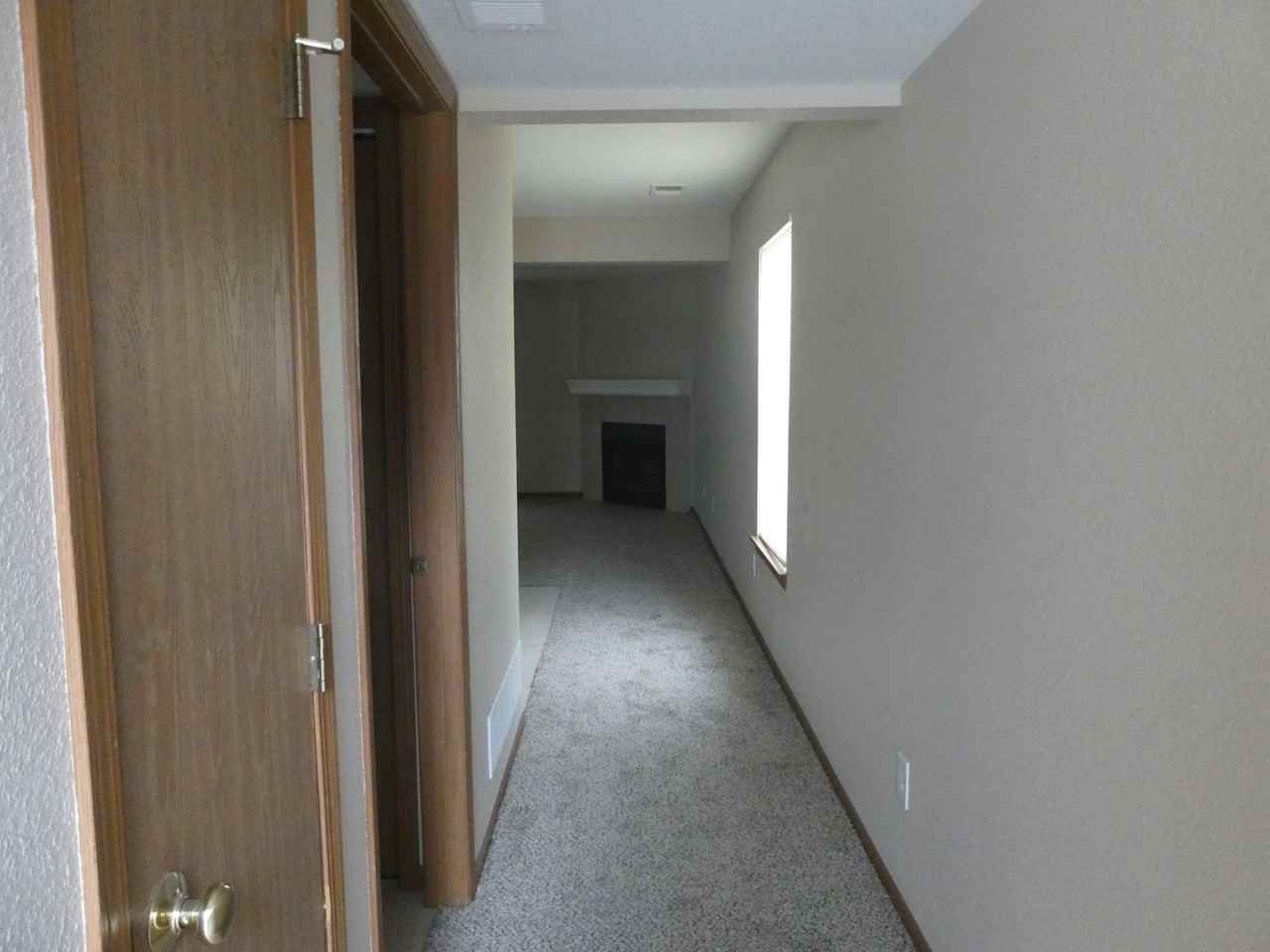 514 Sw 6th St - Photo 2 of 14