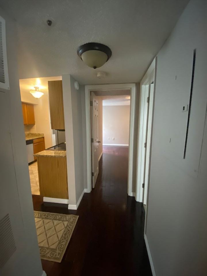 685 Youngstown Pkwy #301 - Photo 6 of 30